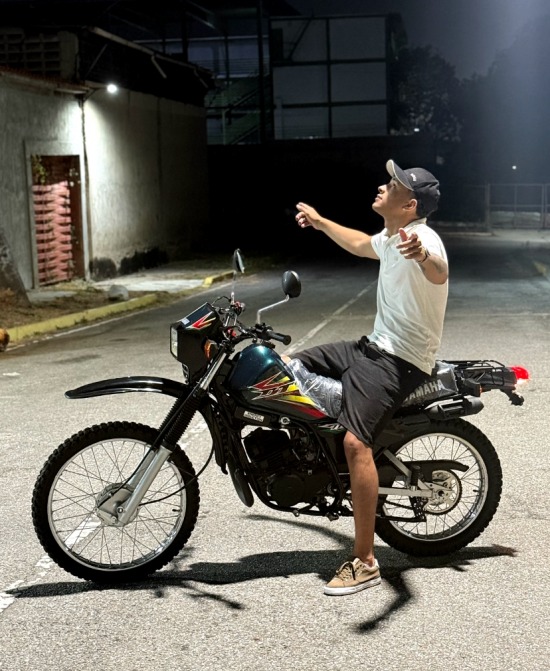 MOTO SOÑADA DT 175
