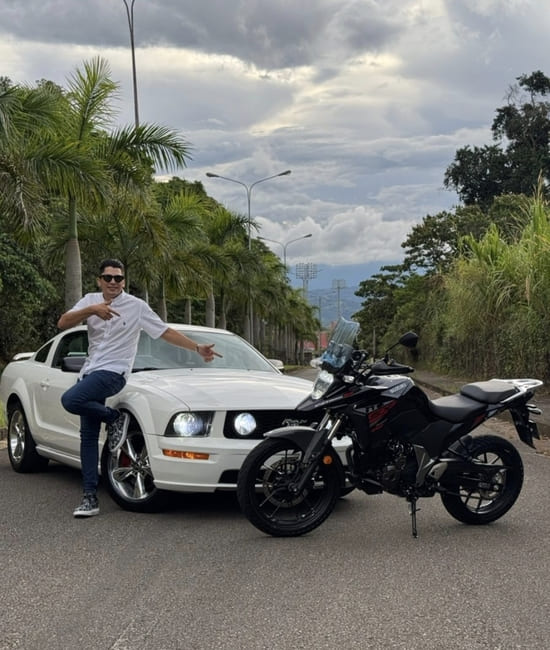 LOS JUGUETES DEL COMPADRE  ✈️✨