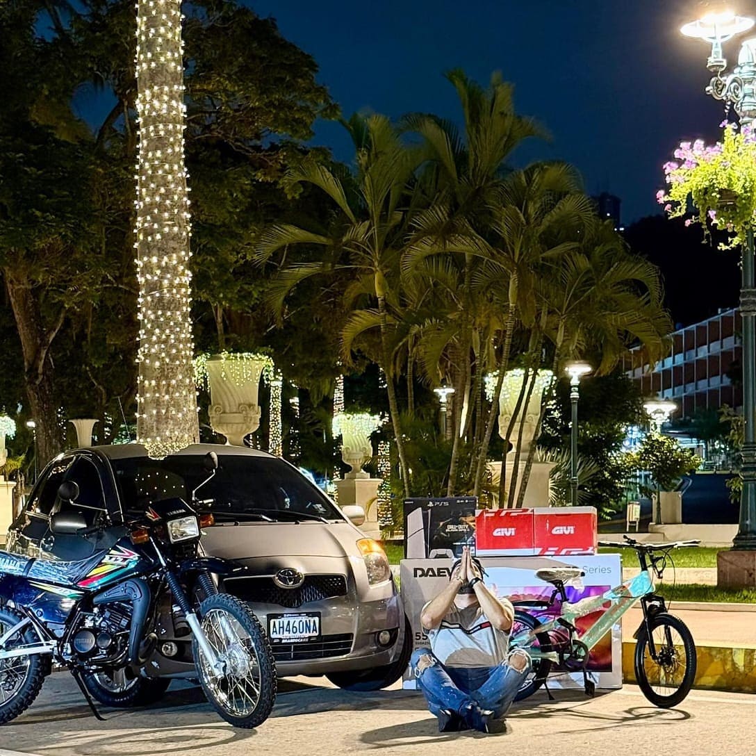 COMBO RESUELVE TUS NAVIDADES